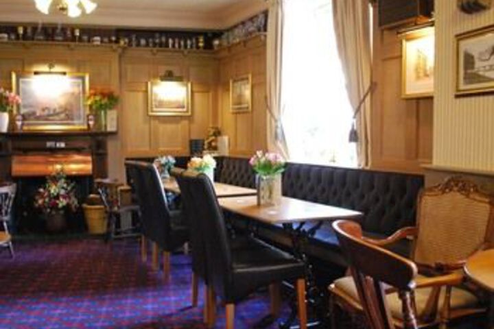 Hotel Bar