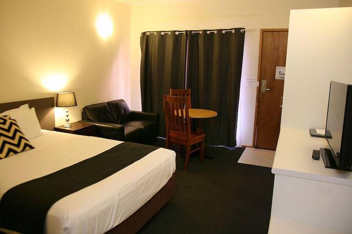 Room 15 of 32