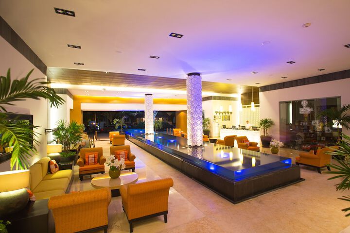 Hotel Interior 4 of 251