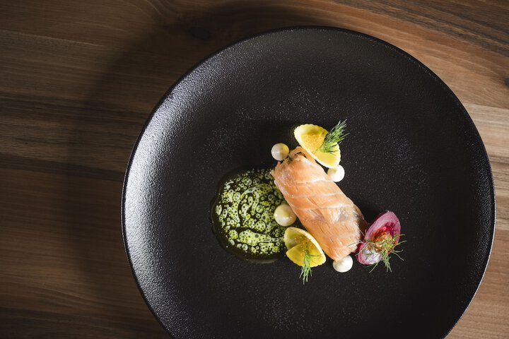 Dining 110 of 153