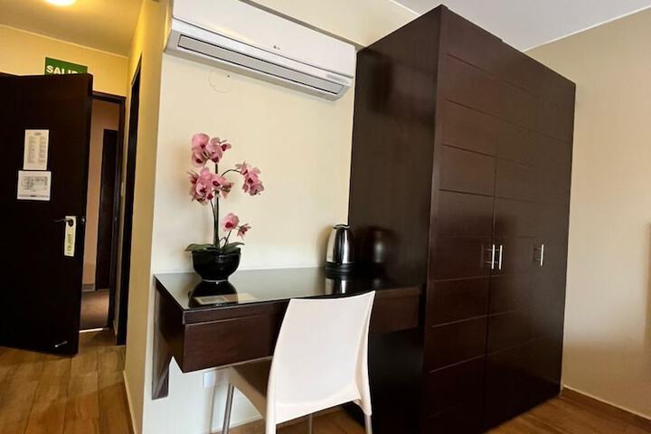 Room 36 of 87