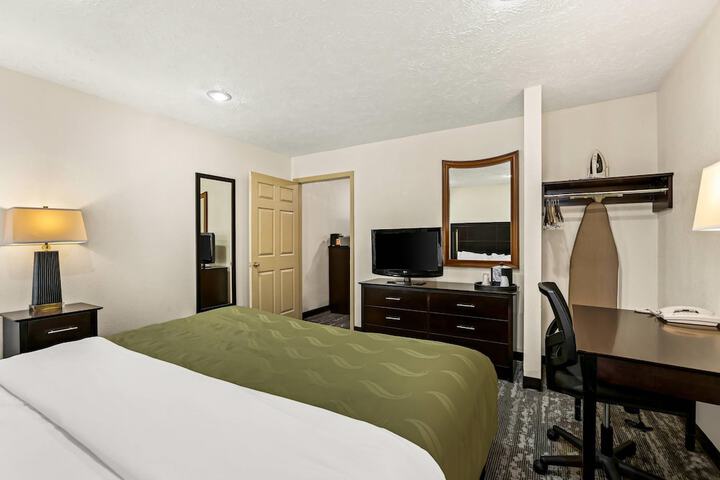 Room 37 of 52