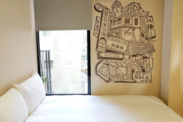 Room 43 of 108
