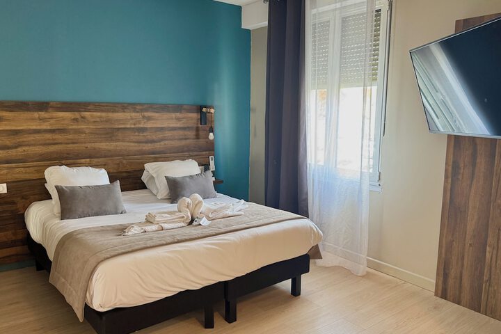 Room 16 of 30