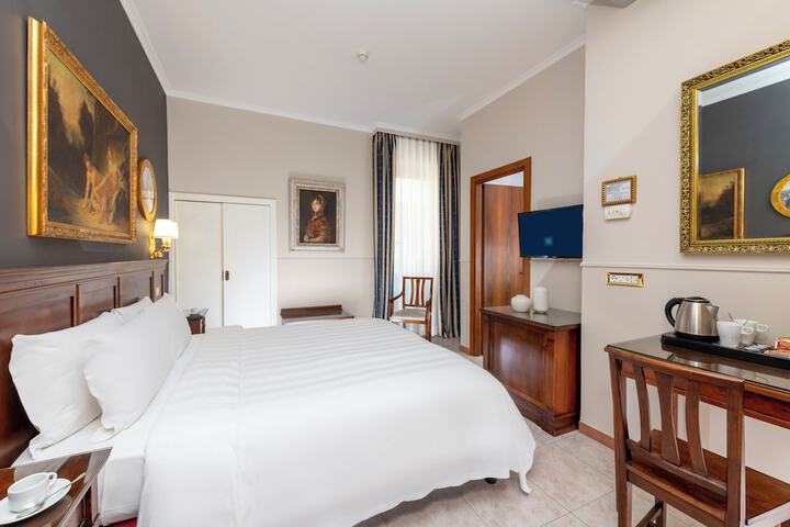 Room 32 of 55