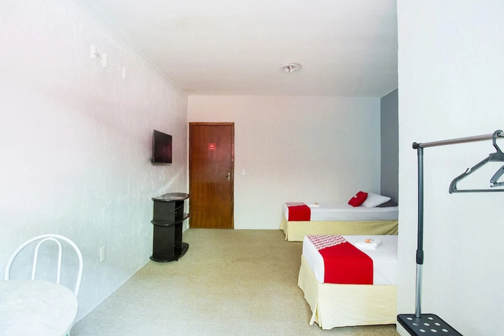 Room 3 of 18