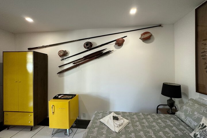 Room 4 of 180