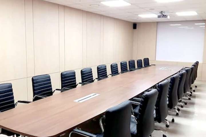 Business Center 60 of 61