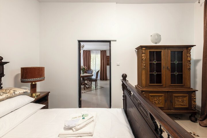 Room 14 of 52