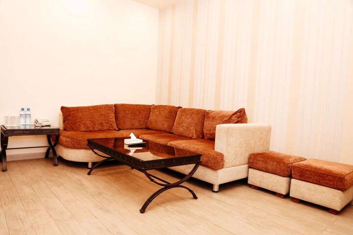 Room 15 of 39