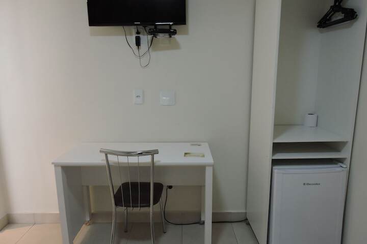 Room 12 of 65