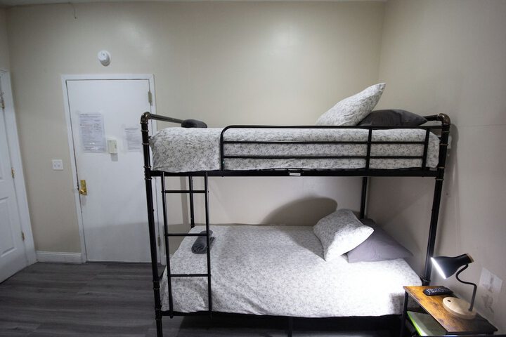 Room 70 of 125