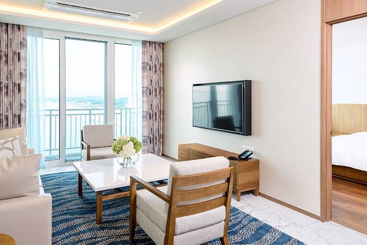 Room 14 of 181