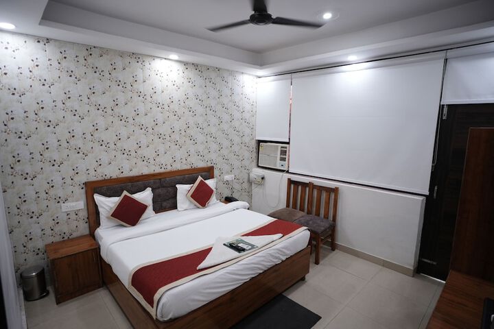 Room 21 of 72