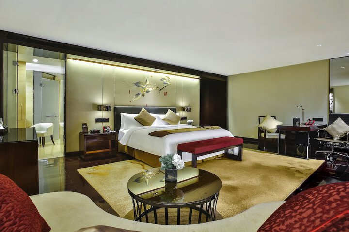 Room 27 of 159