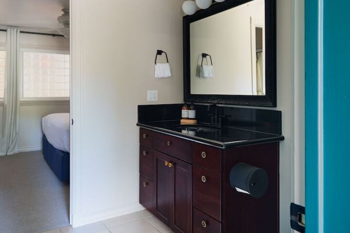 Room 93 of 114