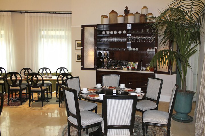 Dining Photos