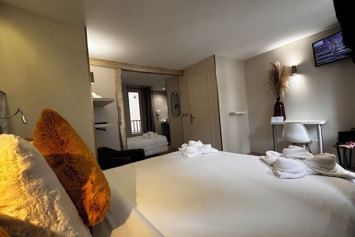 Room 35 of 65