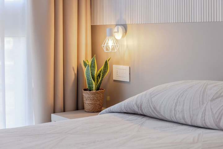 Room 34 of 61