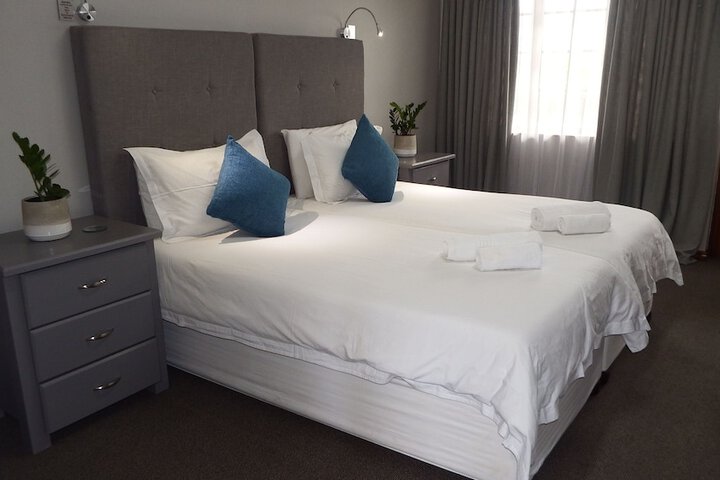 Room 5 of 36