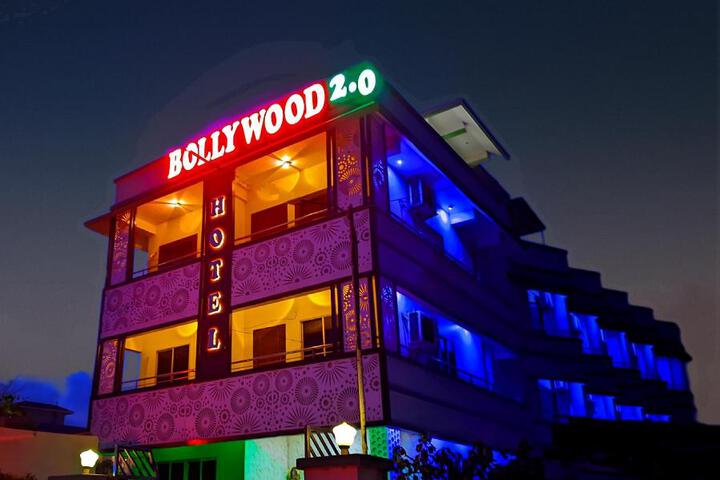 BOLLYWOOD 2.0 PURI- 2 Minutes To Beach