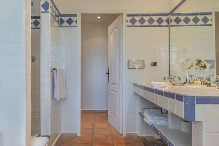 Bathroom Interior Photo