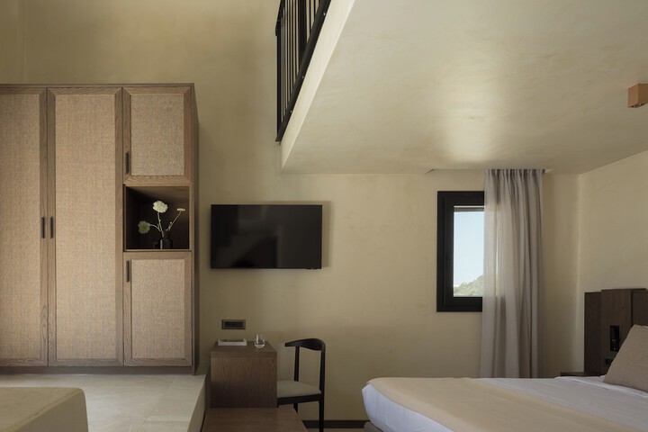 Room 35 of 252