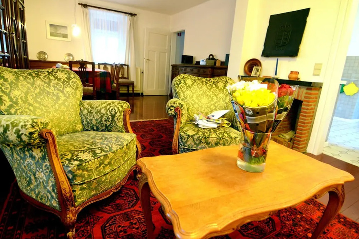 Room 12 of 23
