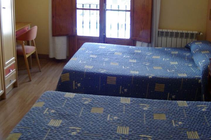Room 6 of 66