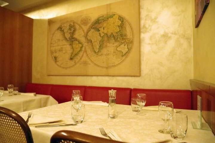 Dining 40 of 71