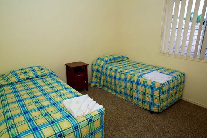 Room 2 of 20