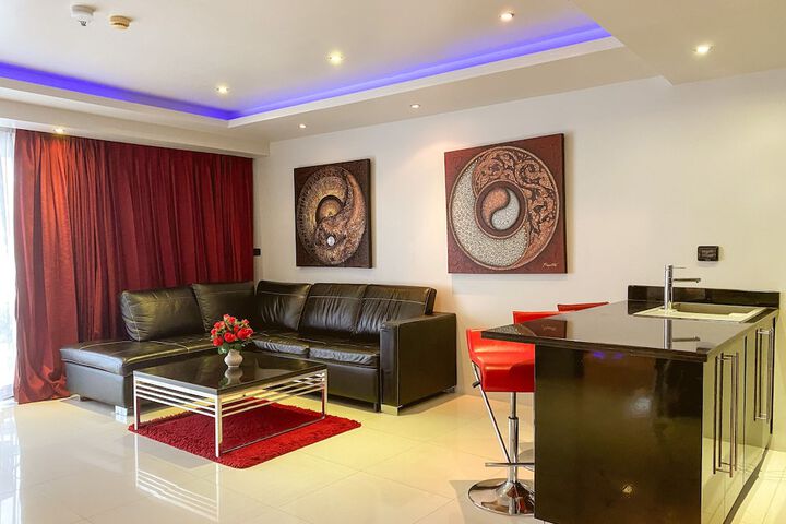 Room 17 of 27