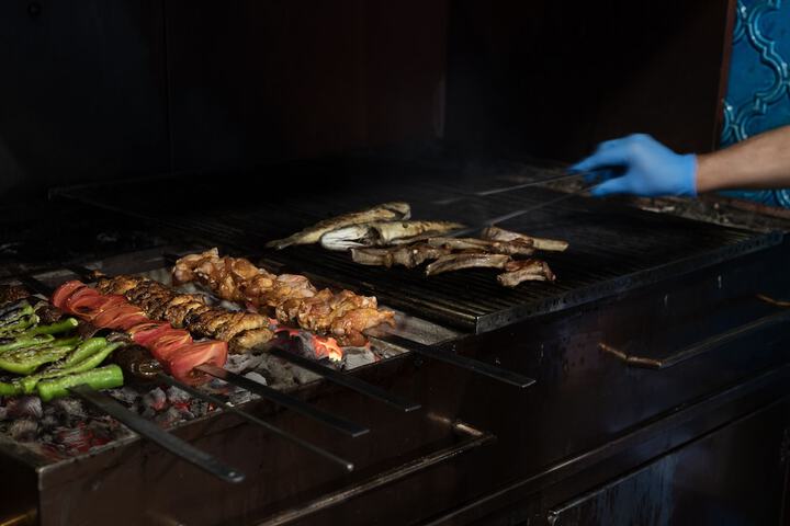 Dining 75 of 142