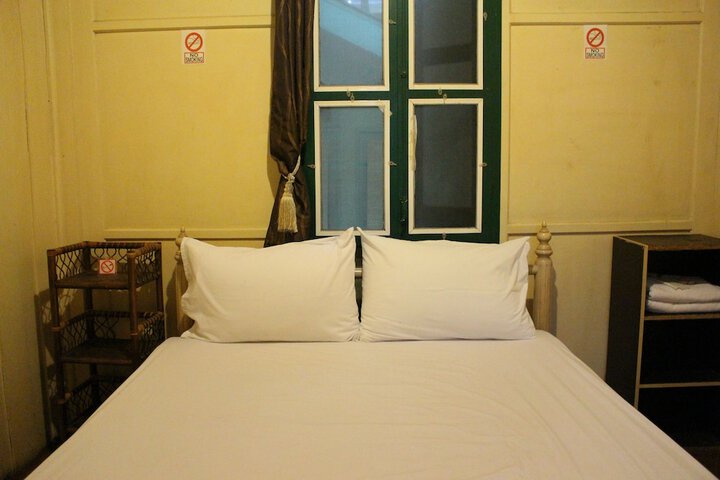 Room 4 of 115