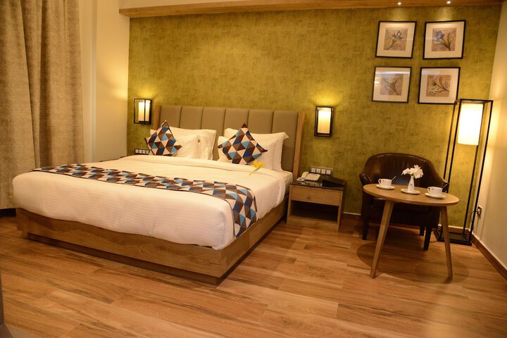 Room 5 of 22