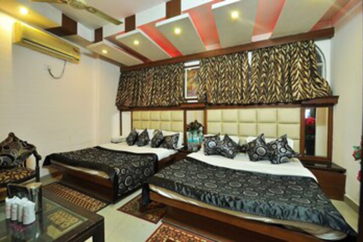 Room 11 of 26
