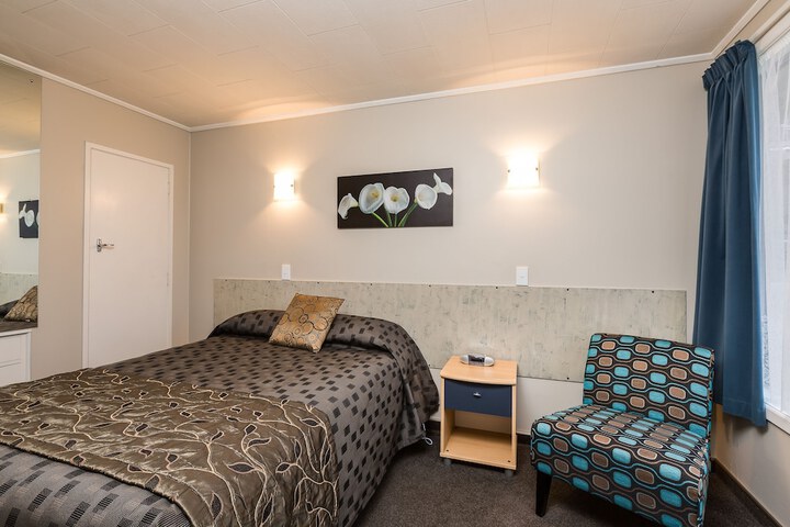 Room 8 of 35