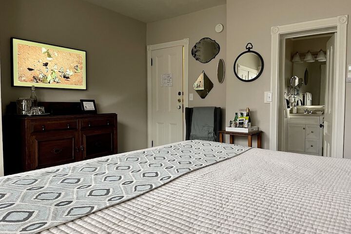 Room 14 of 74