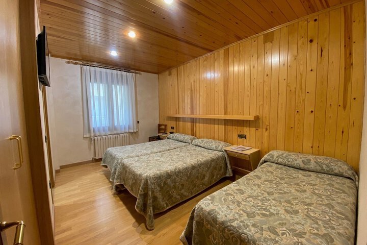 Room 14 of 60