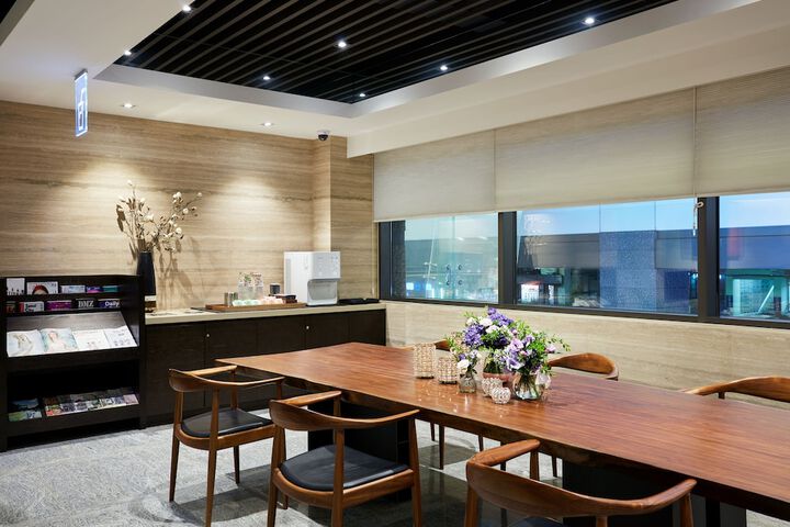 Guest Lobby