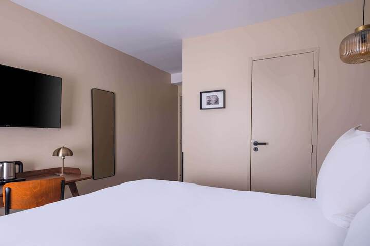 Room 45 of 56