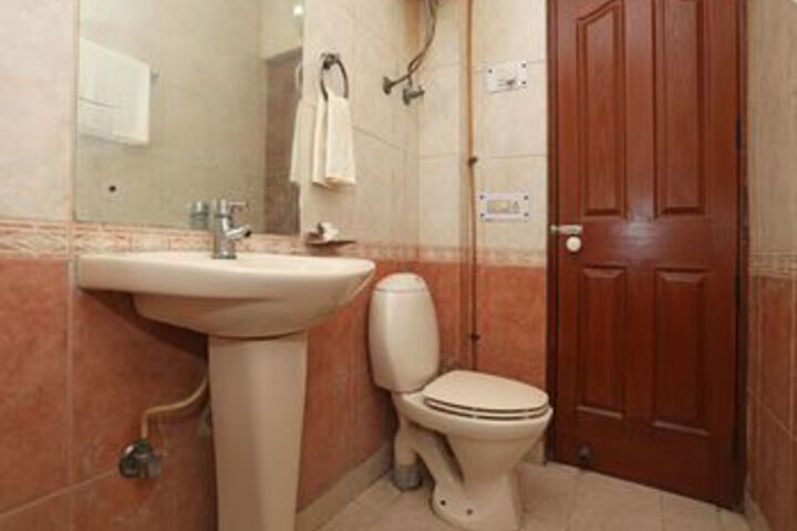 Room 4 of 23