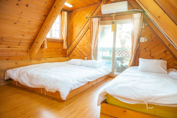 Room 14 of 79