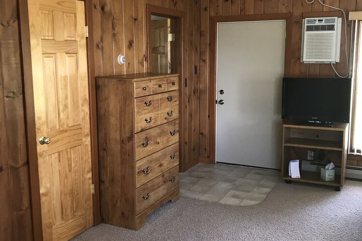 Room 3 of 41