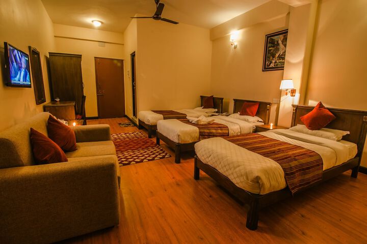 Room 10 of 51