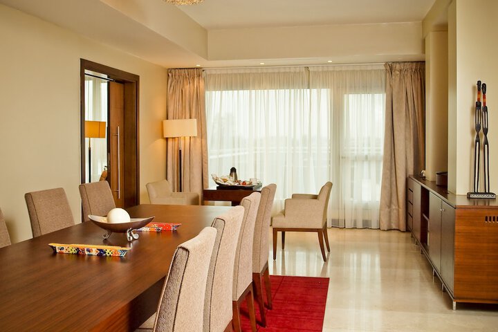 Room 17 of 140