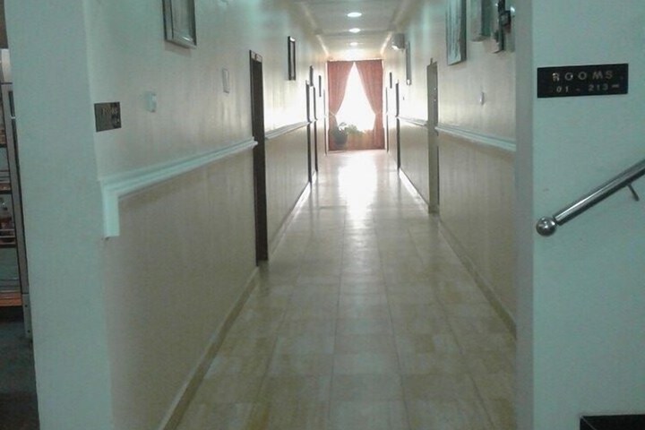 Ballroom/Hall 17 of 20