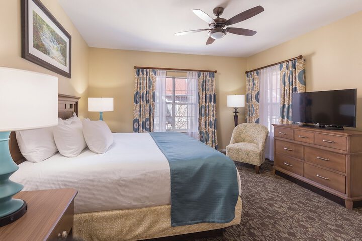 Room 4 of 44