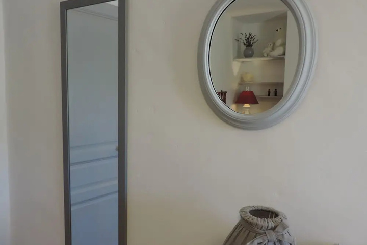 Room 2 of 15