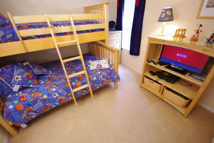 Room 18 of 46
